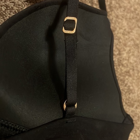 2/$30 34A gilly hicks by HOLLISTER bra. - Picture 5 of 6